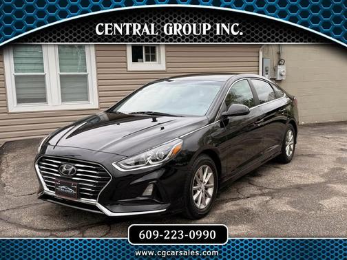 Black 2019 Hyundai SONATA SE