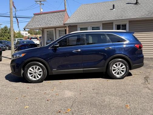 Blue 2020 Kia Sorento LX
