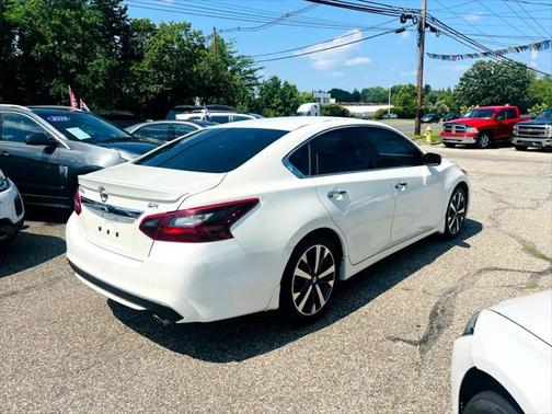 2017 Nissan Altima 2.5 SR