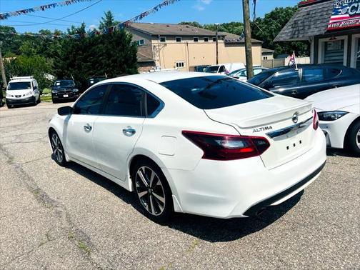 2017 Nissan Altima 2.5 SR