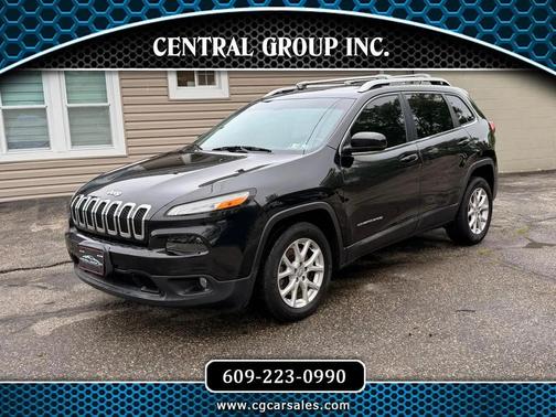 Black 2016 Jeep Cherokee Latitude