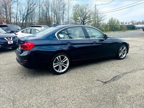 2017 BMW 330 330i xDrive Sedan