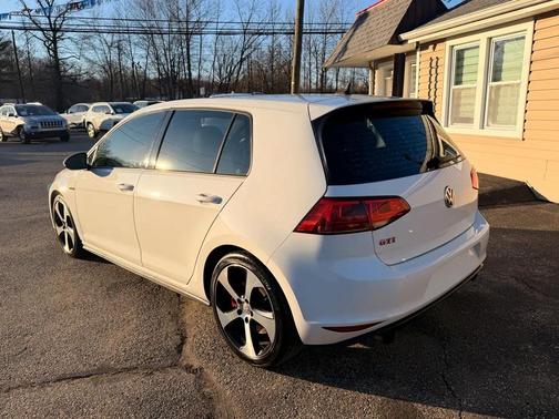 2017 Volkswagen Golf GTI 2.0T Autobahn 4-Door