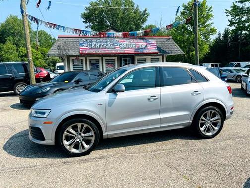2016 Audi Q3 quattro 4dr Prestige