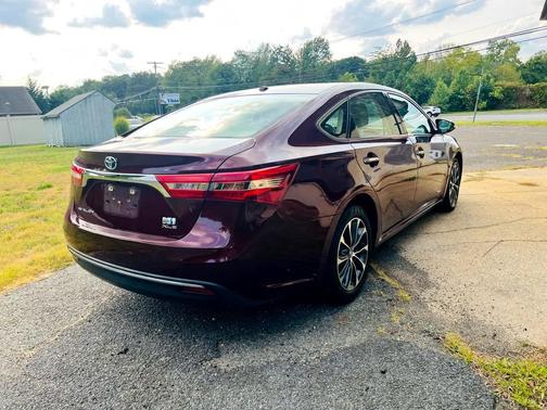 2016 Toyota Avalon Hybrid XLE Premium