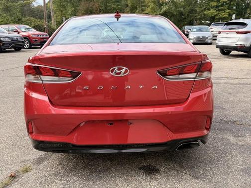 Red 2018 Hyundai SONATA SEL