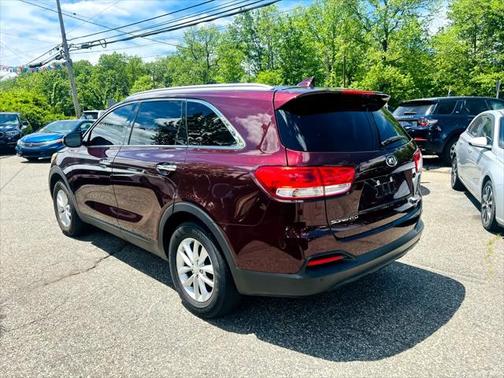2017 Kia Sorento LX