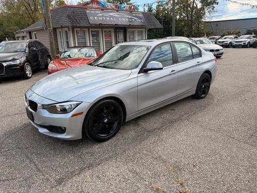 2014 BMW 328 4dr Sdn 328i RWD