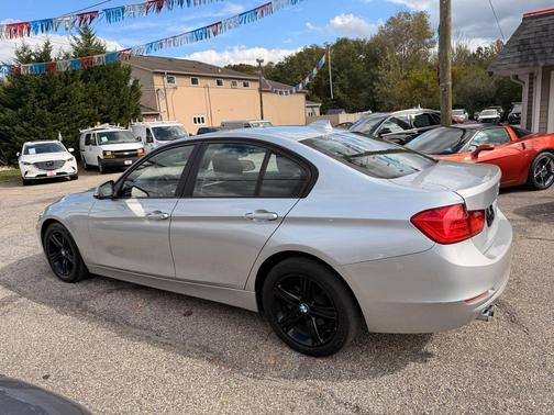 2014 BMW 328 4dr Sdn 328i RWD