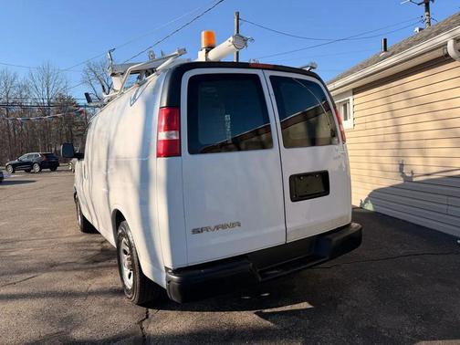 2009 Chevrolet Express 1500 Base