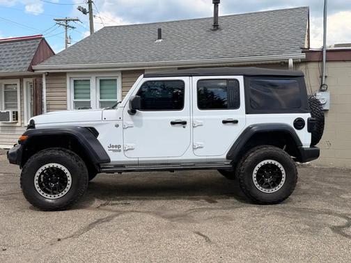 White 2018 Jeep Wrangler Unlimited Sport