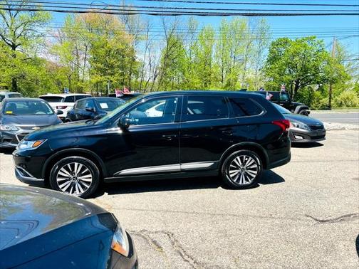 2019 Mitsubishi Outlander ES