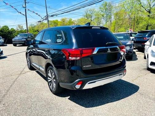 2019 Mitsubishi Outlander ES