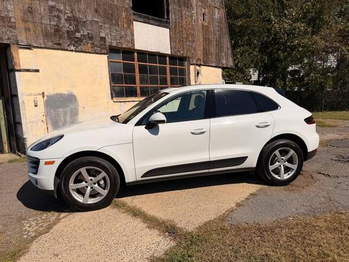 2017 Porsche Macan AWD