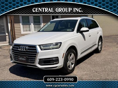 White 2019 Audi Q7 45 Premium Plus