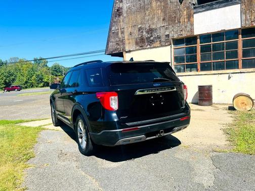 2022 Ford Explorer XLT 4WD