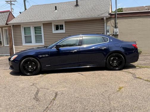 Blue 2017 Maserati Quattroporte S Q4 GranLusso 3.0L