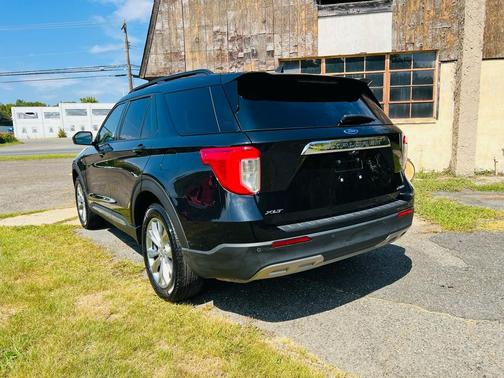 2021 Ford Explorer XLT 4WD