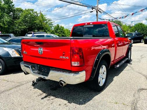 2011 Dodge Ram 1500 4WD Quad Cab 140.5'' Big Horn