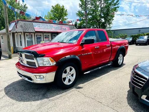 2011 Dodge Ram 1500 4WD Quad Cab 140.5'' Big Horn