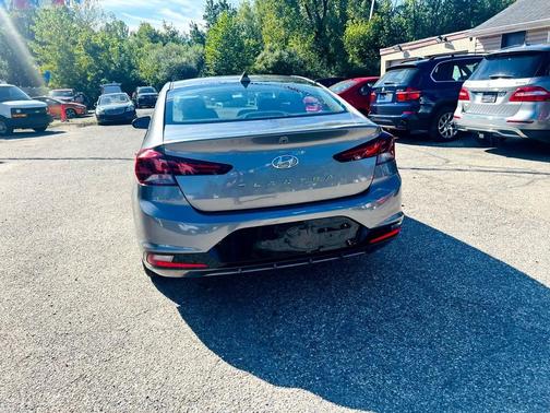 2019 Hyundai ELANTRA Value Edition