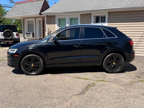 Black 2018 Audi Q3 2.0 TFSI Sport Premium Plus quattro AWD