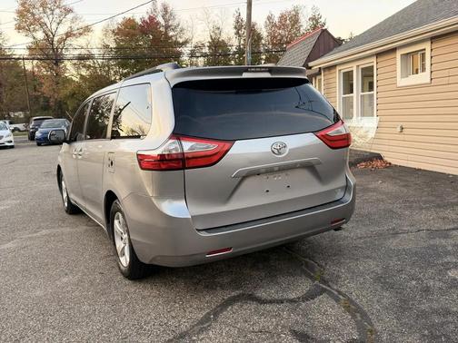 Gray 2017 Toyota Sienna LE