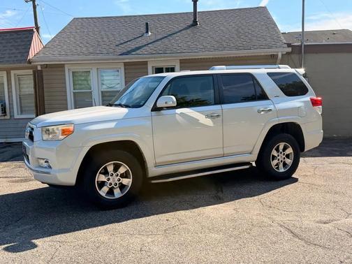 White 2013 Toyota 4Runner Limited