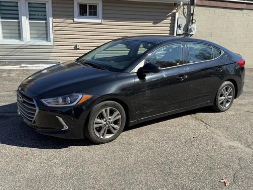 Black 2018 Hyundai ELANTRA Value Edition