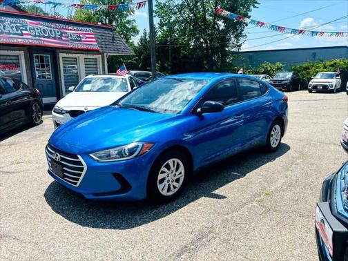 2018 Hyundai ELANTRA SE