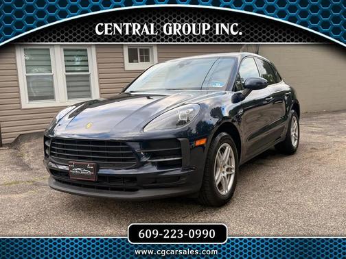 Black 2019 Porsche Macan Macan