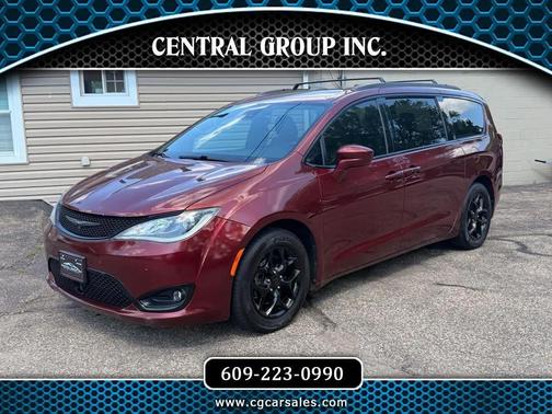 Burgundy 2018 Chrysler Pacifica Touring-L