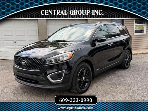 Black 2017 Kia Sorento LX