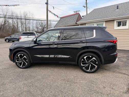 2022 Mitsubishi Outlander SEL