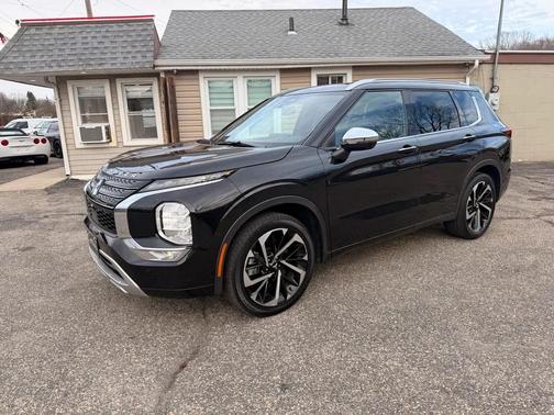 2022 Mitsubishi Outlander SEL