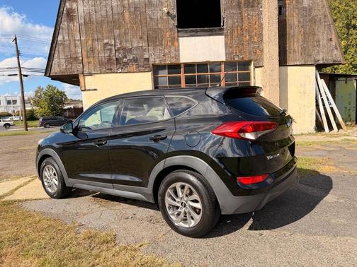 2018 Hyundai TUCSON SE
