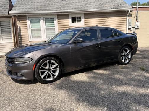 Gray 2015 Dodge Charger SXT