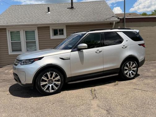 Silver 2019 Land Rover Discovery HSE V6 Supercharged