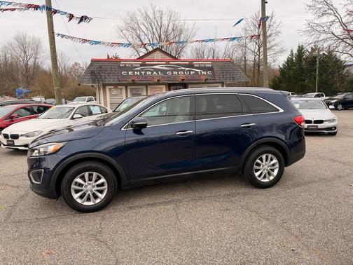 2017 Kia Sorento LX