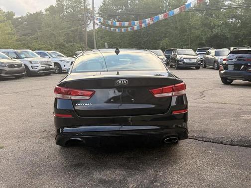 Burgundy 2018 Kia Optima LX