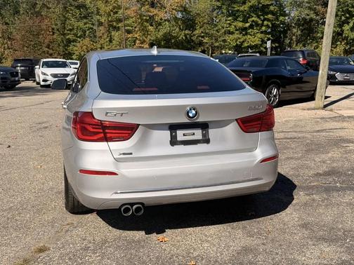 Silver 2018 BMW 330 Gran Turismo 330i xDrive Gran Turismo