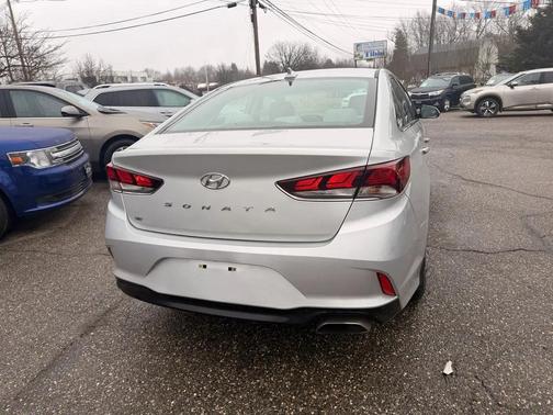 2018 Hyundai SONATA SE