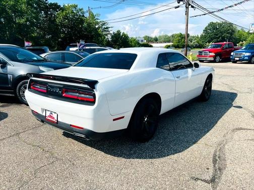 2016 Dodge Challenger SXT
