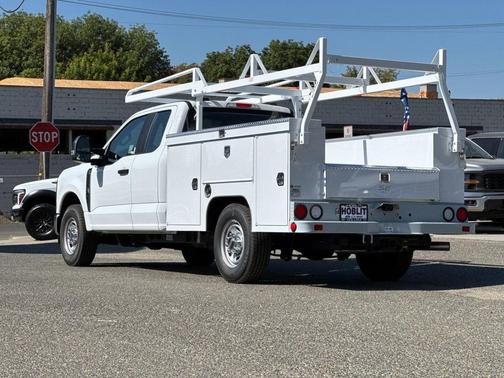 2025 Ford F-250 XL