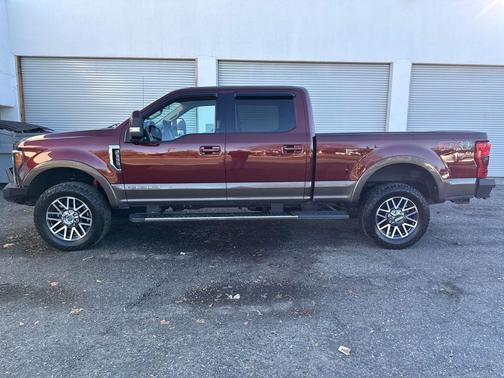 2017 Ford F-350 Lariat