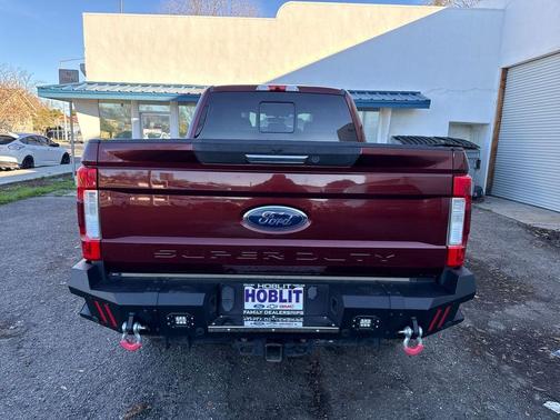 2017 Ford F-350 Lariat