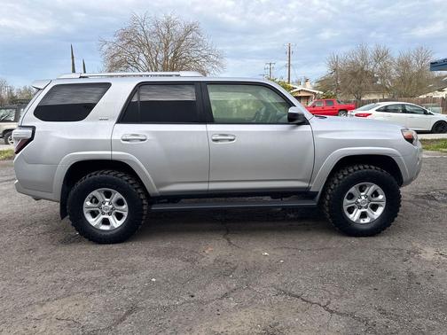 2018 Toyota 4Runner SR5
