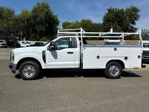 2025 Ford F-350 XL