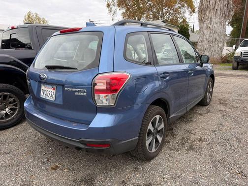 2017 Subaru Forester 2.5i