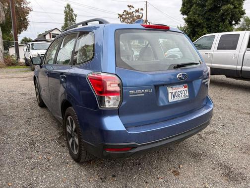 2017 Subaru Forester 2.5i